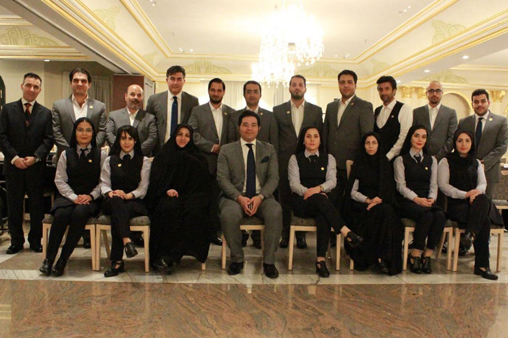 تیم اجرایی و متخصصین شرکت آریاداناک